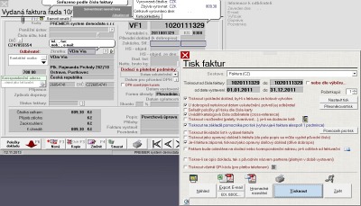 Ukázka nastavení fakturace s QR kódem v ekonomickém systému Premier. Pokud si uživatel přeje vystavené faktury opatřit QR kódem, stačí pouze zatrhnout příslušnou možnost v menu Tisk faktur. Funkci je možné zapnout pro určité série tisků i při tisku jednotlivých faktur. QR kód s platebními údaji se pak zobrazí v pravém dolním rohu faktury.