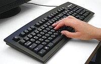 Lkai odeslaj dvky pojiovnm elektronicky