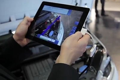 Obr. 1: Volkswagen MARTA Augmented Reality Service Support