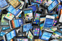 Trh chytrých telefonů už je nasycený, daří se Applu a Huawei