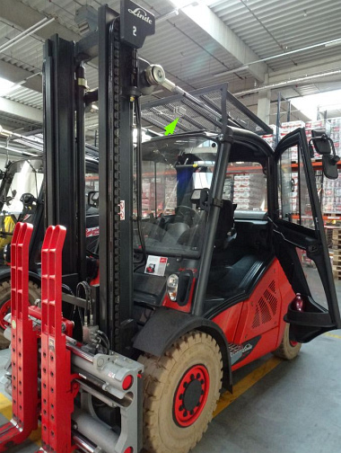 Sewio RTLS tag placements at forklift Budvar.jpg