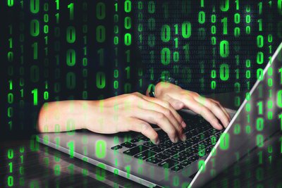 AEC otevela hackerskou laborato HackingLab