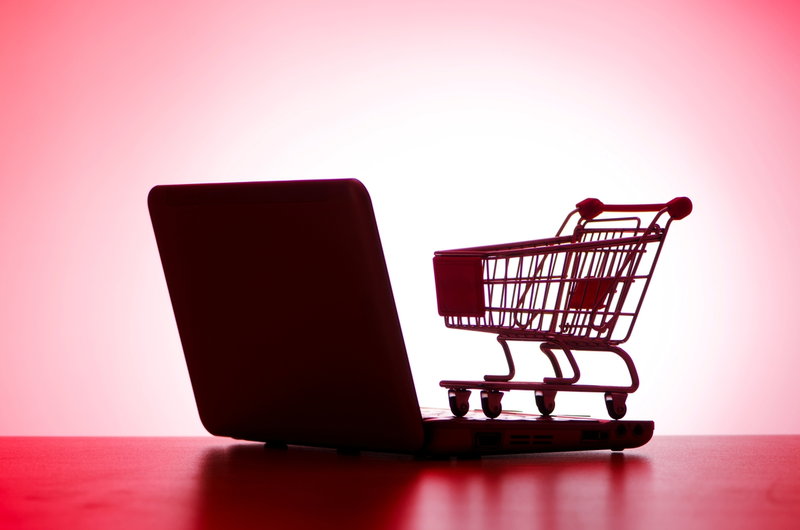 Online prodeje rostou o destky procent, mrn kles jen prodej obleen