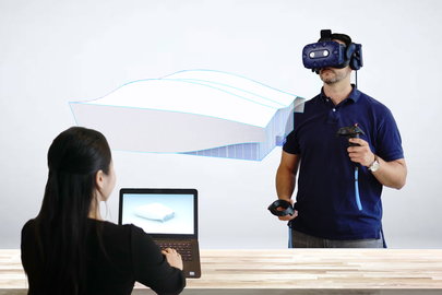 Obr. 1: Virtuln realita ve spojen se software Mindesk dovoluje upravovat a zrove vykreslovat model v relnm ase na PC i VR zrove.