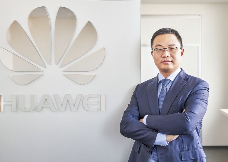 Na pozici ředitele české pobočky Huawei nastupuje James Tang
