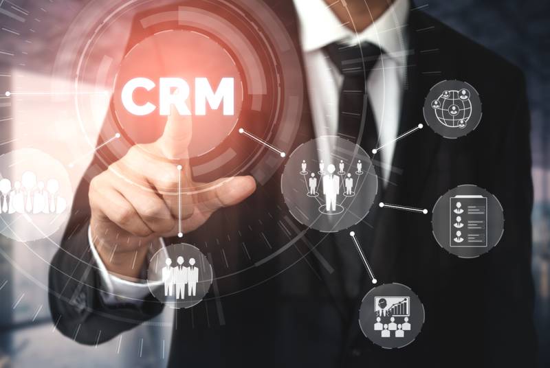 Pro (ne)myslet na integraci firemnch systm u pi vbru CRM