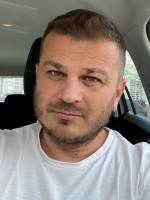 Zdenko Piovari