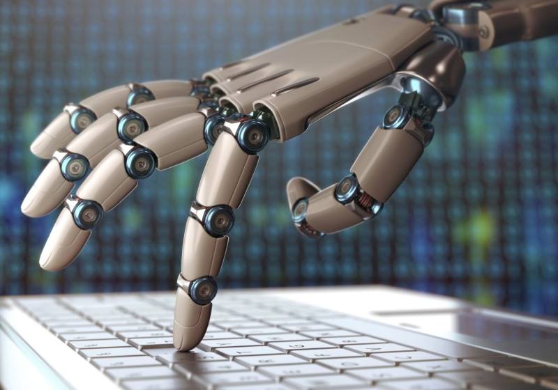 Robot z pražského centra SAP Services plánuje pohovory s uchazeči o práci