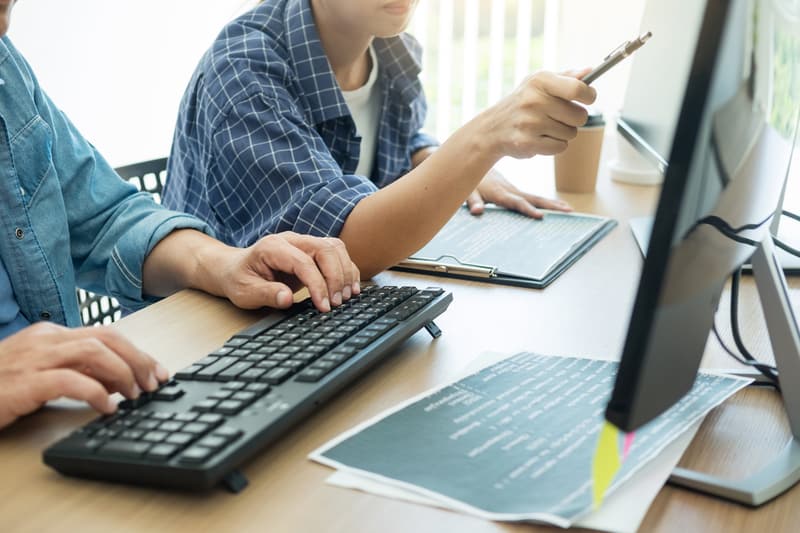 Nedostatek tester mou vyeit automatick nstroje, kter pomou pedevm menm firmm